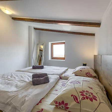 Gasthof Old Town In Umag