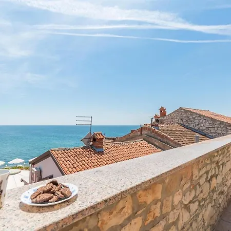 Old Town In Pensjonat Umag